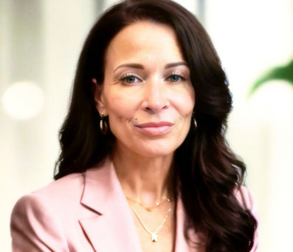 Lisa Cochran headshot